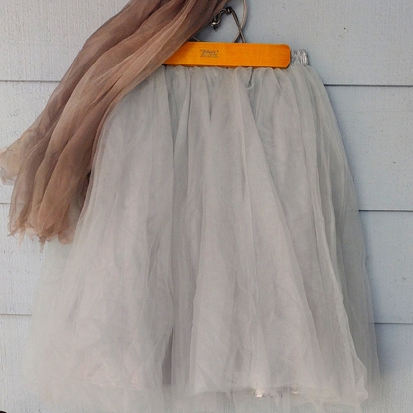 Gray Tulle Skirt For Costume - Picture 1 of 10
